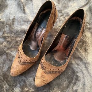 Italian leather pumps.